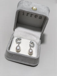 Luna Pearl Earrings