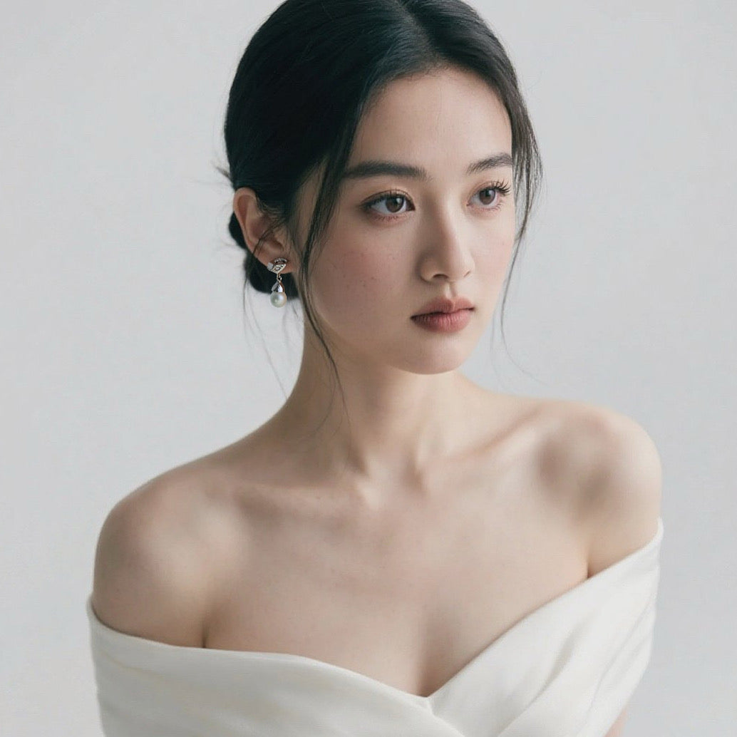 Geometric Pearl Earrings - Modern Elegance