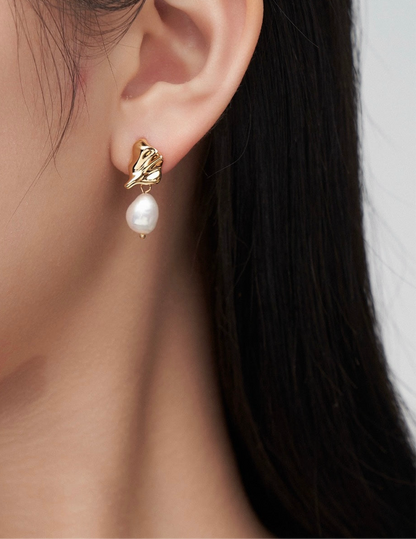 Minimalist Baroque Pearl Earrings