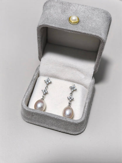 Nova Pearl Earrings