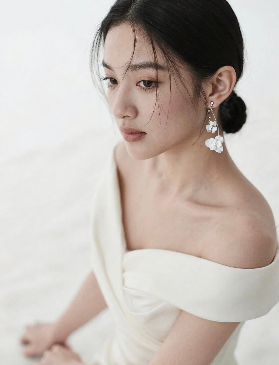 Nivia- Two ways to wear