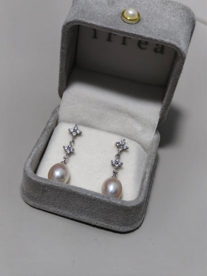 Nova Pearl Earrings