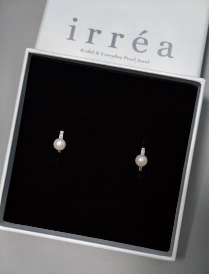 Axis Pearl Earrings