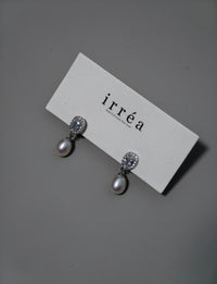 Ethereal Oval Pearls Drops