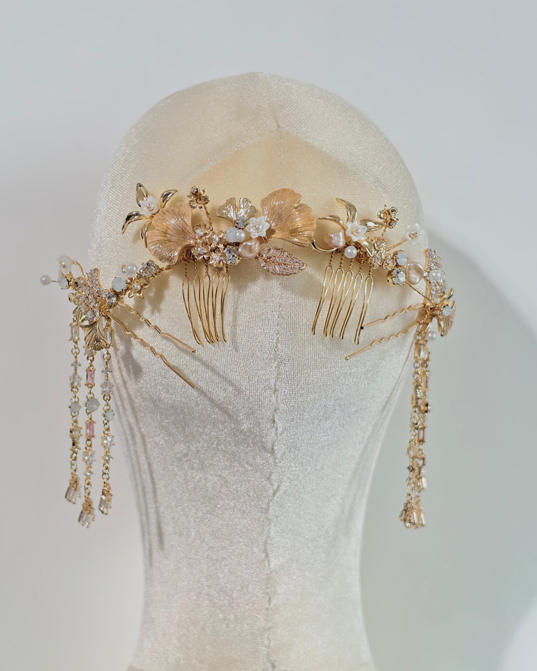Luminous Step-Shake Hair Pins